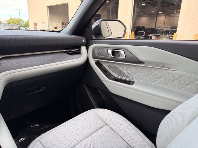 New 2027 Ford Explorer Platinum w/ 3.0L Ultimate Package AWD/4WD image 20