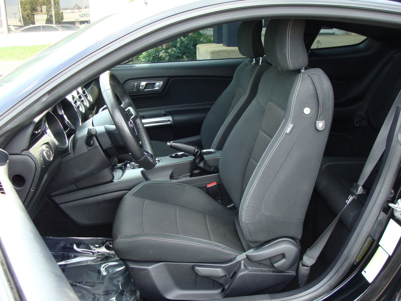Used 2015 Ford Mustang Coupe image 7