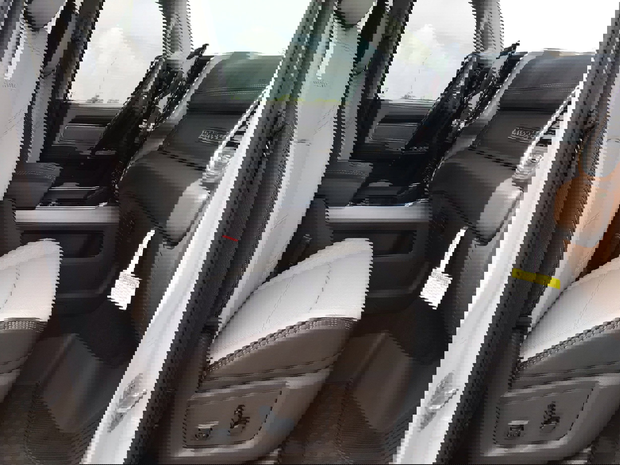 New 2025 RAM 2500 Laramie image 15