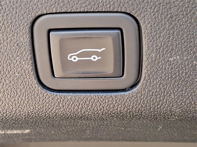 Certified 2023 Cadillac Escalade Premium Luxury image 28