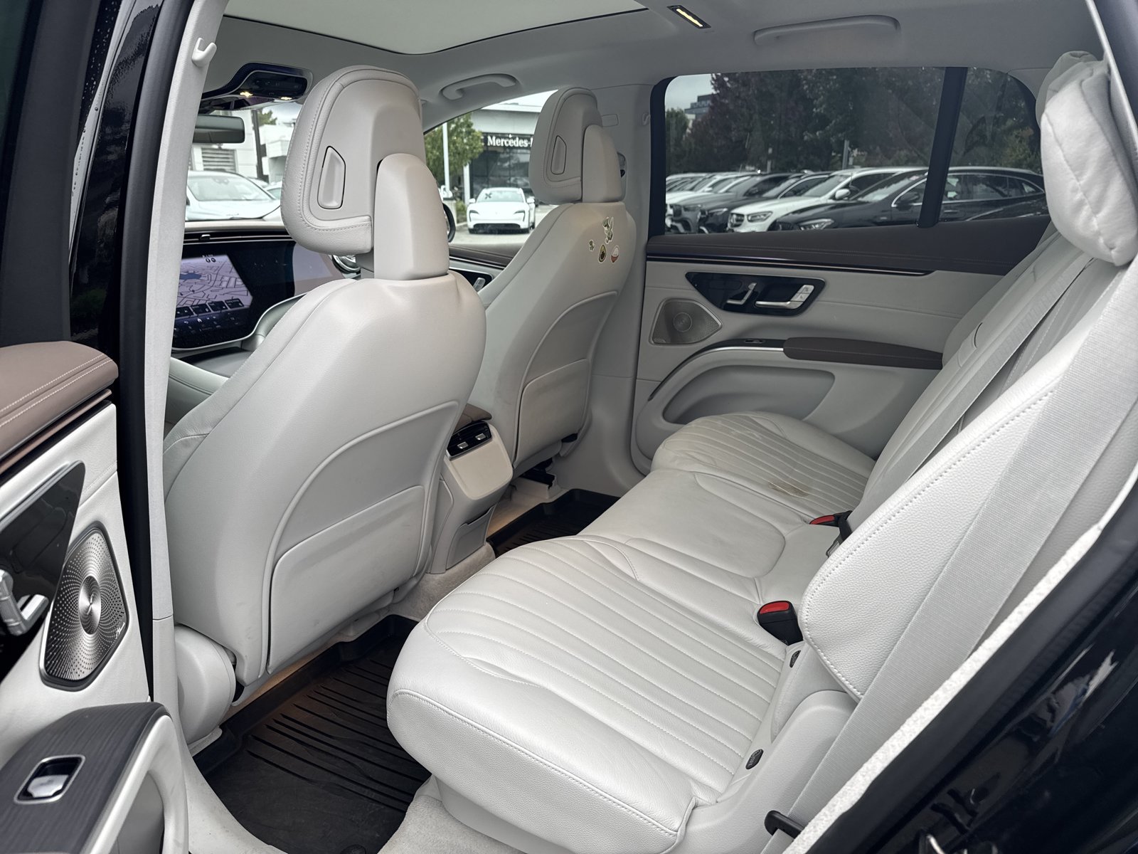 Used 2023 Mercedes-Benz EQS 580 4MATIC SUV image 17