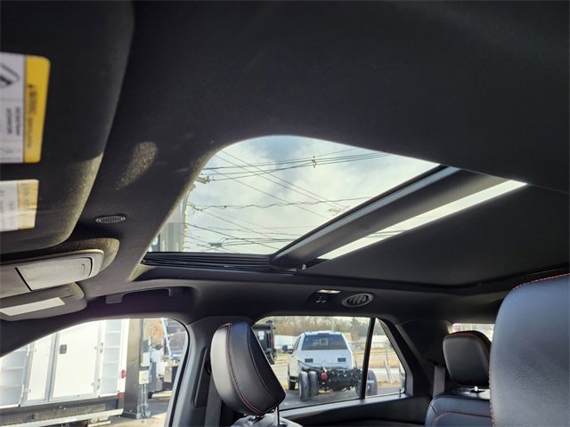 Certified 2022 Ford Explorer ST-Line w/ Class IV Trailer Tow Package image 22