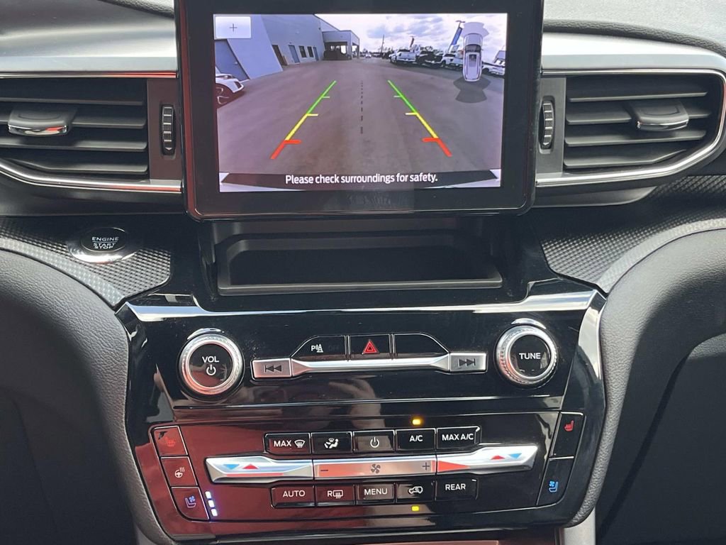 Used 2024 Ford Explorer ST w/ Equipment Group 401A AWD/4WD image 17