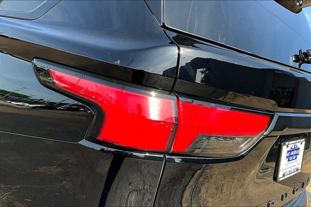 Used 2023 Toyota Sequoia TRD Pro AWD/4WD image 26