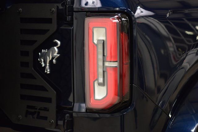 Used 2021 Ford Bronco Outer Banks image 16