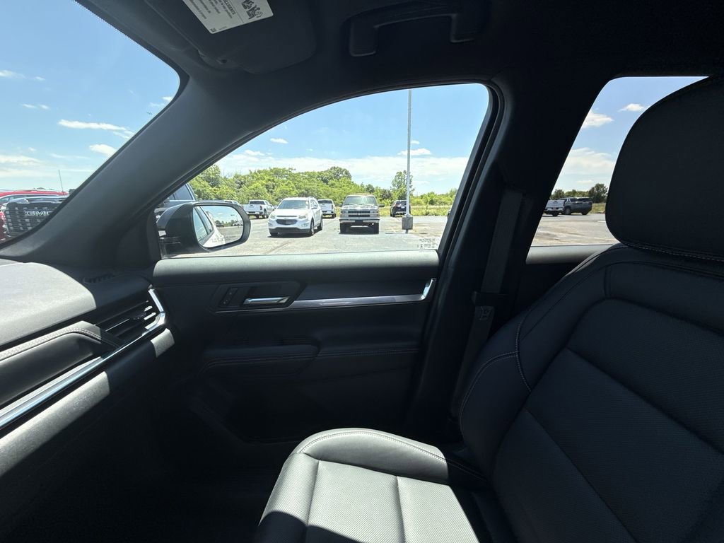 Used 2025 GMC Terrain Elevation w/ Elevation Premium Package AWD/4WD image 26