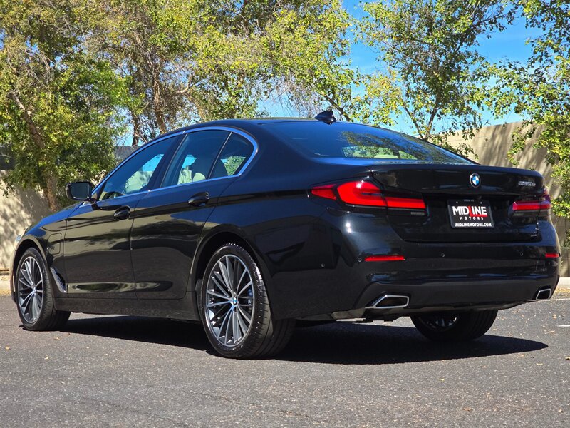 Used 2021 BMW 530e w/ Parking Assistance Package RWD image 8