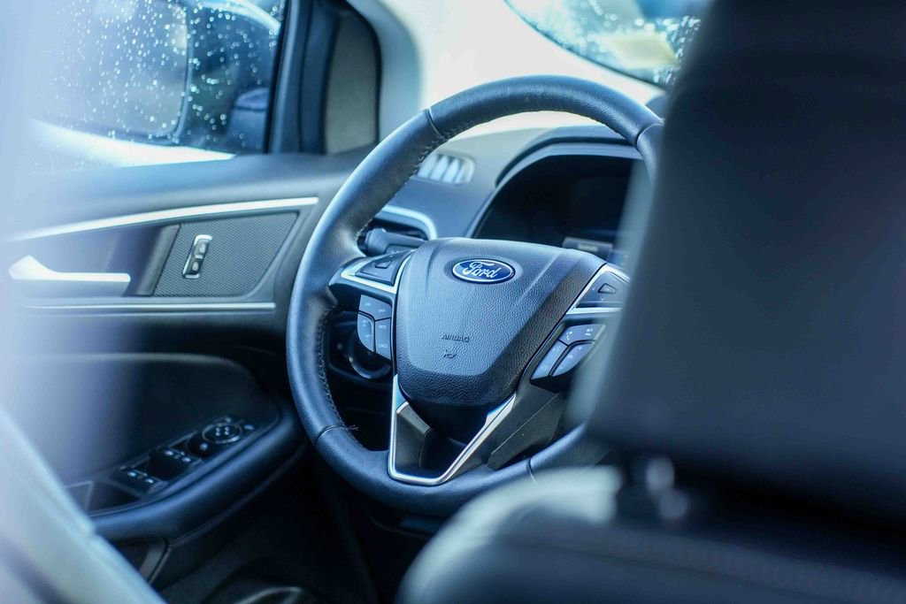 Used 2024 Ford Edge SEL w/ Convenience Package image 24