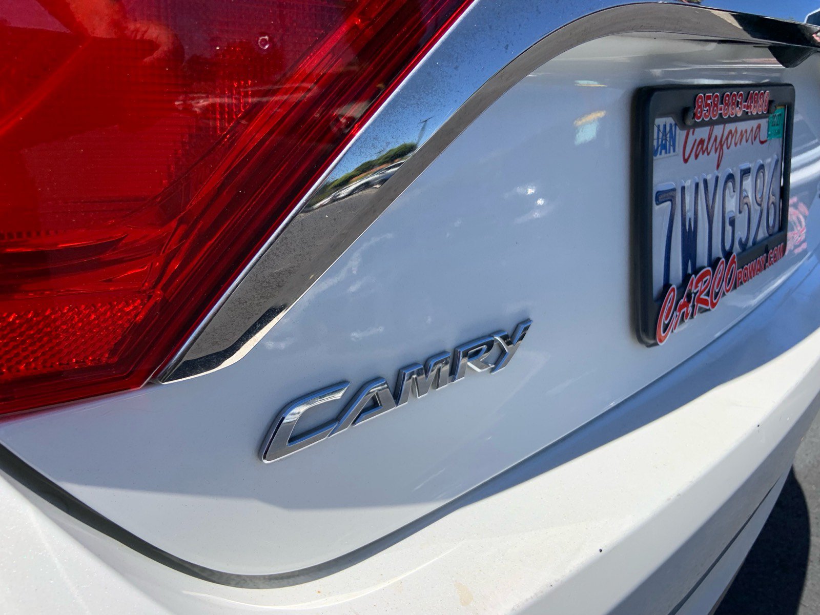 Used 2017 Toyota Camry SE FWD image 15