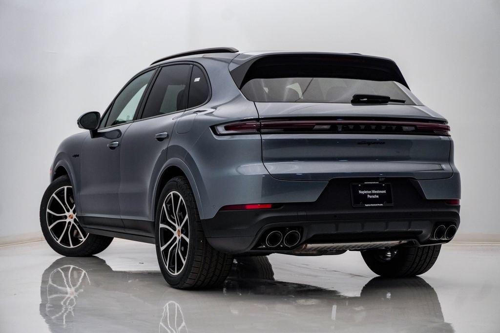 New 2026 Porsche Cayenne E-Hybrid AWD/4WD image 3