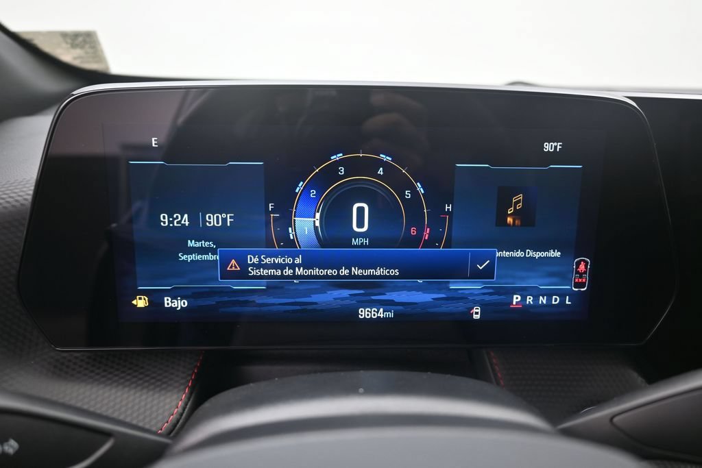 Used 2026 Chevrolet Equinox RS FWD image 11
