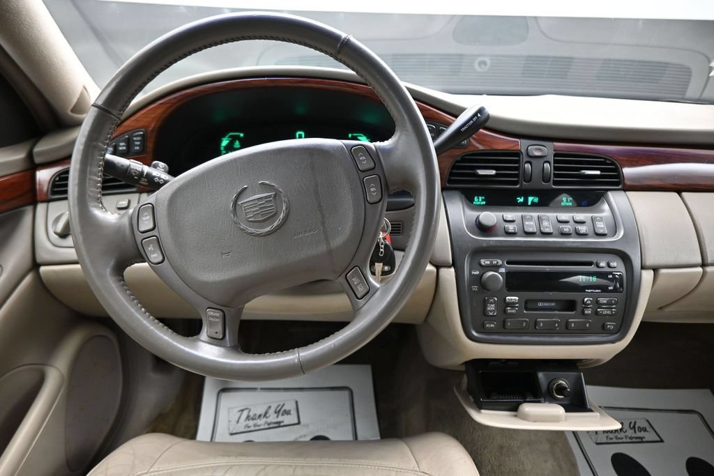 Used 2002 Cadillac De Ville w/ Comfort/Convenience Pkg FWD image 13
