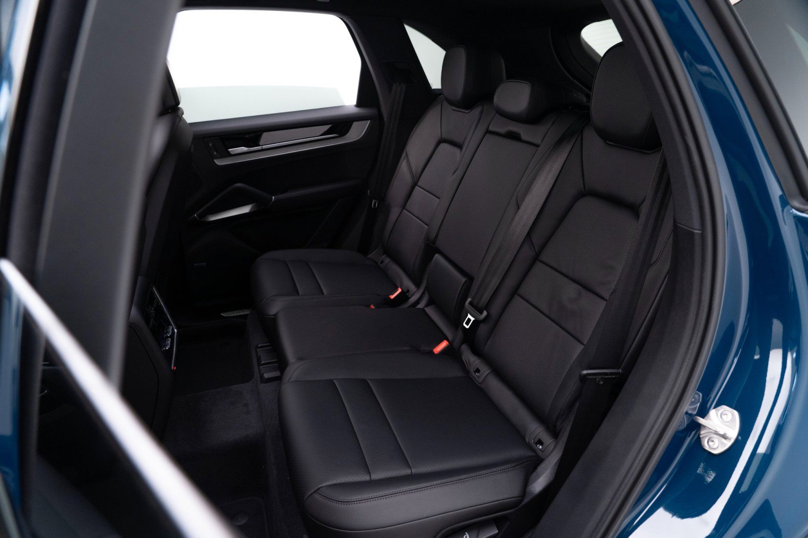 New 2026 Porsche Cayenne image 29