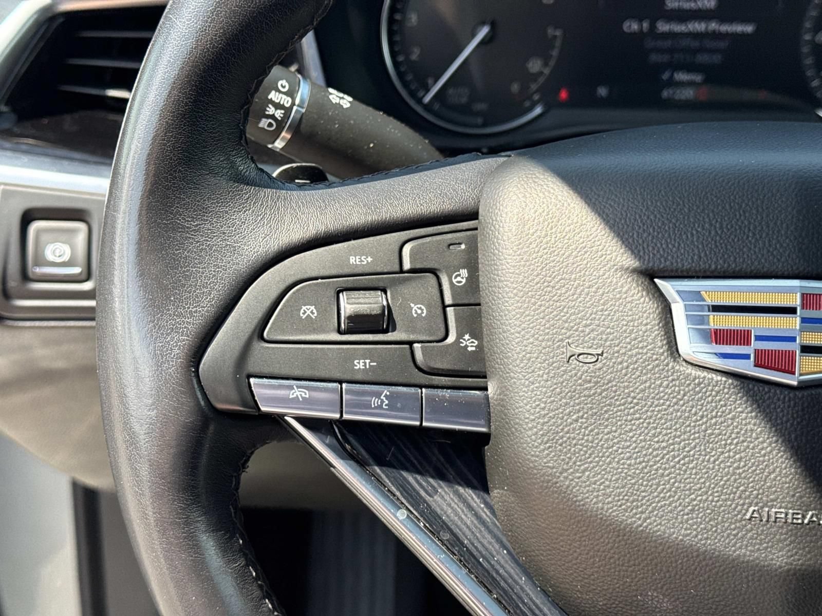 Used 2024 Cadillac XT6 Premium Luxury FWD image 25
