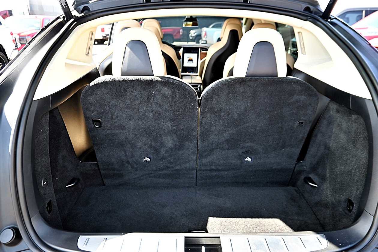 Used 2017 Tesla Model X 75D AWD/4WD image 8