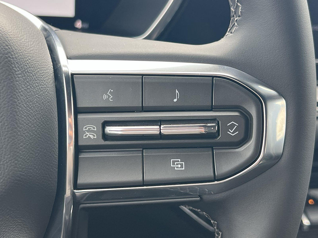New 2026 GMC Canyon Elevation RWD image 14