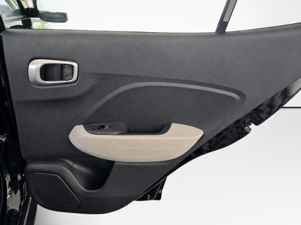 New 2026 Hyundai Venue SEL FWD image 36