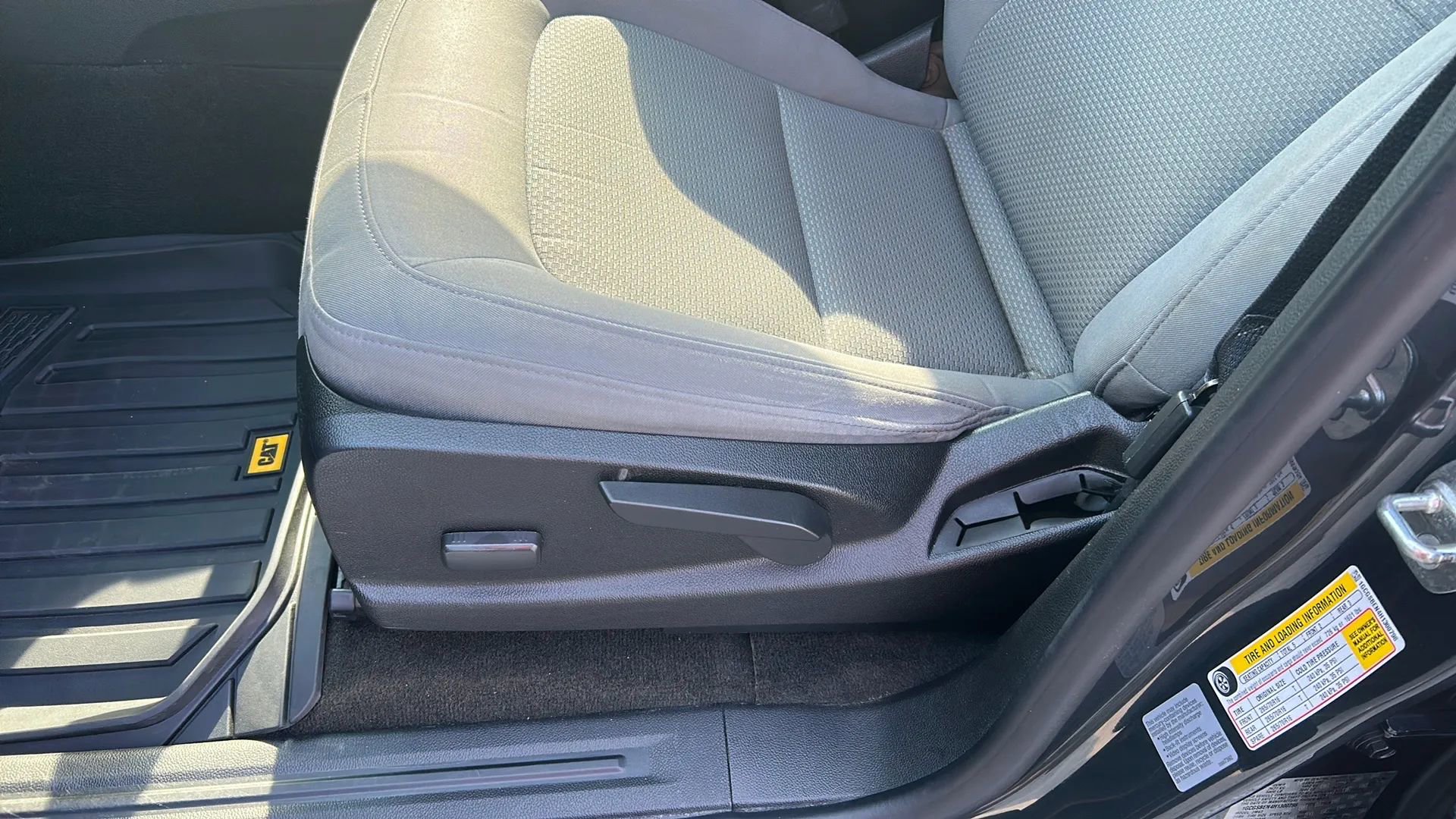 Used 2017 Chevrolet Colorado W/T w/ WT Convenience Package image 18