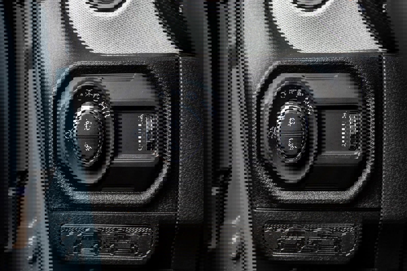 Used 2025 Jeep Gladiator Willys image 21