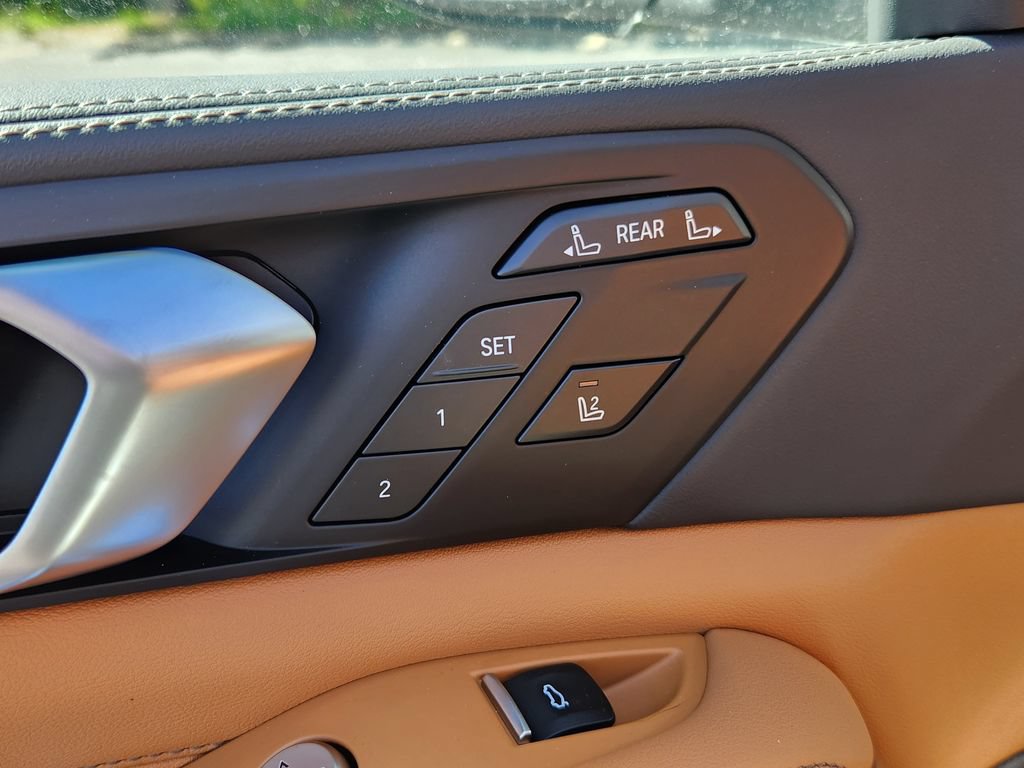 New 2027 BMW X7 xDrive40i AWD/4WD image 17