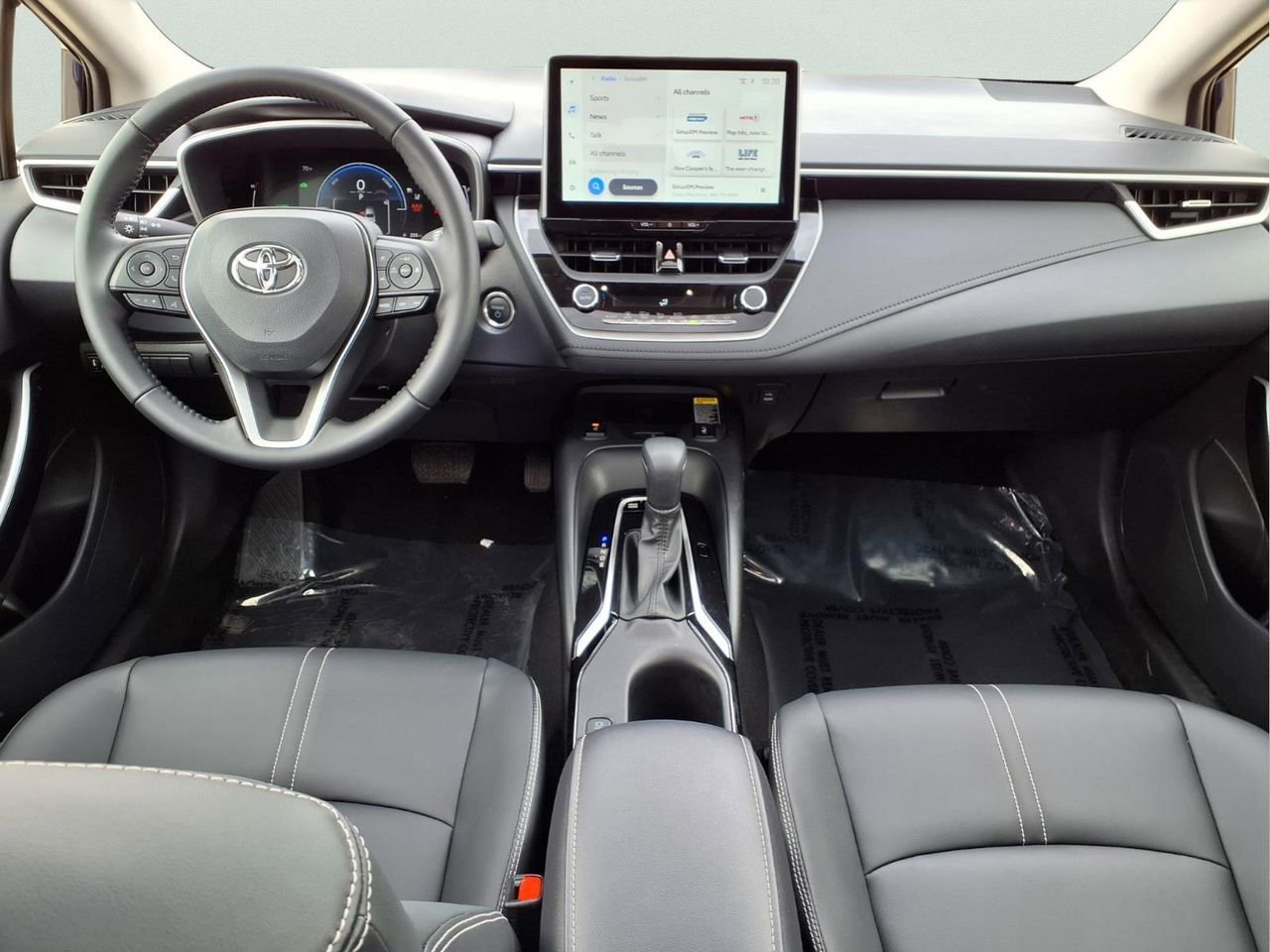 Used 2025 Toyota Corolla XLE image 11