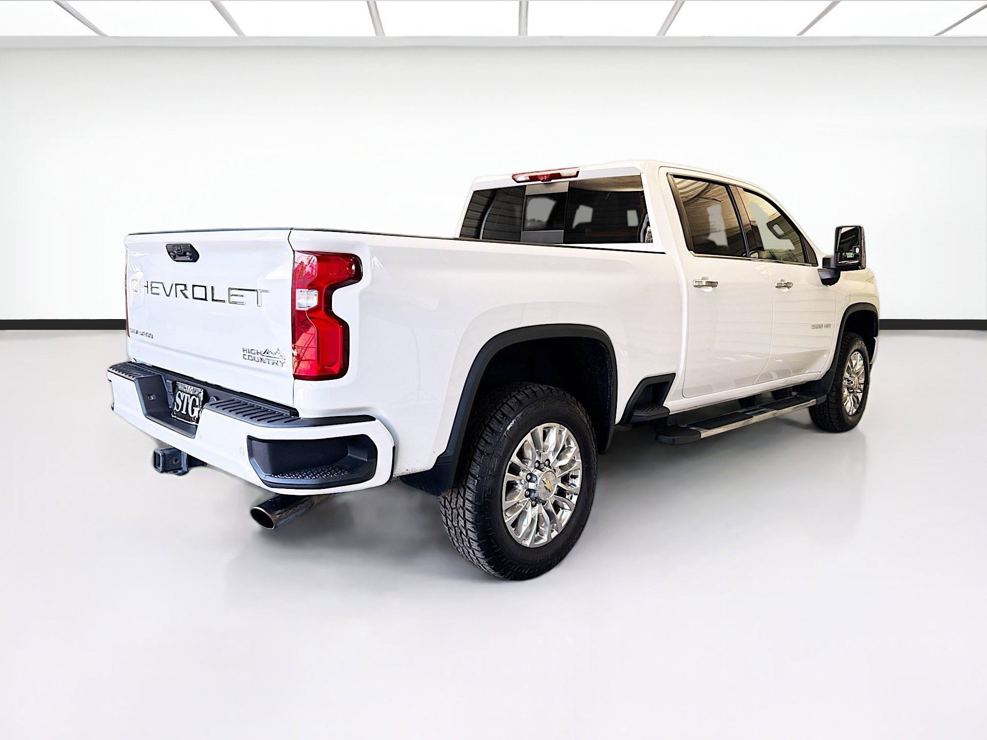 Used 2022 Chevrolet Silverado 3500 High Country AWD/4WD image 4