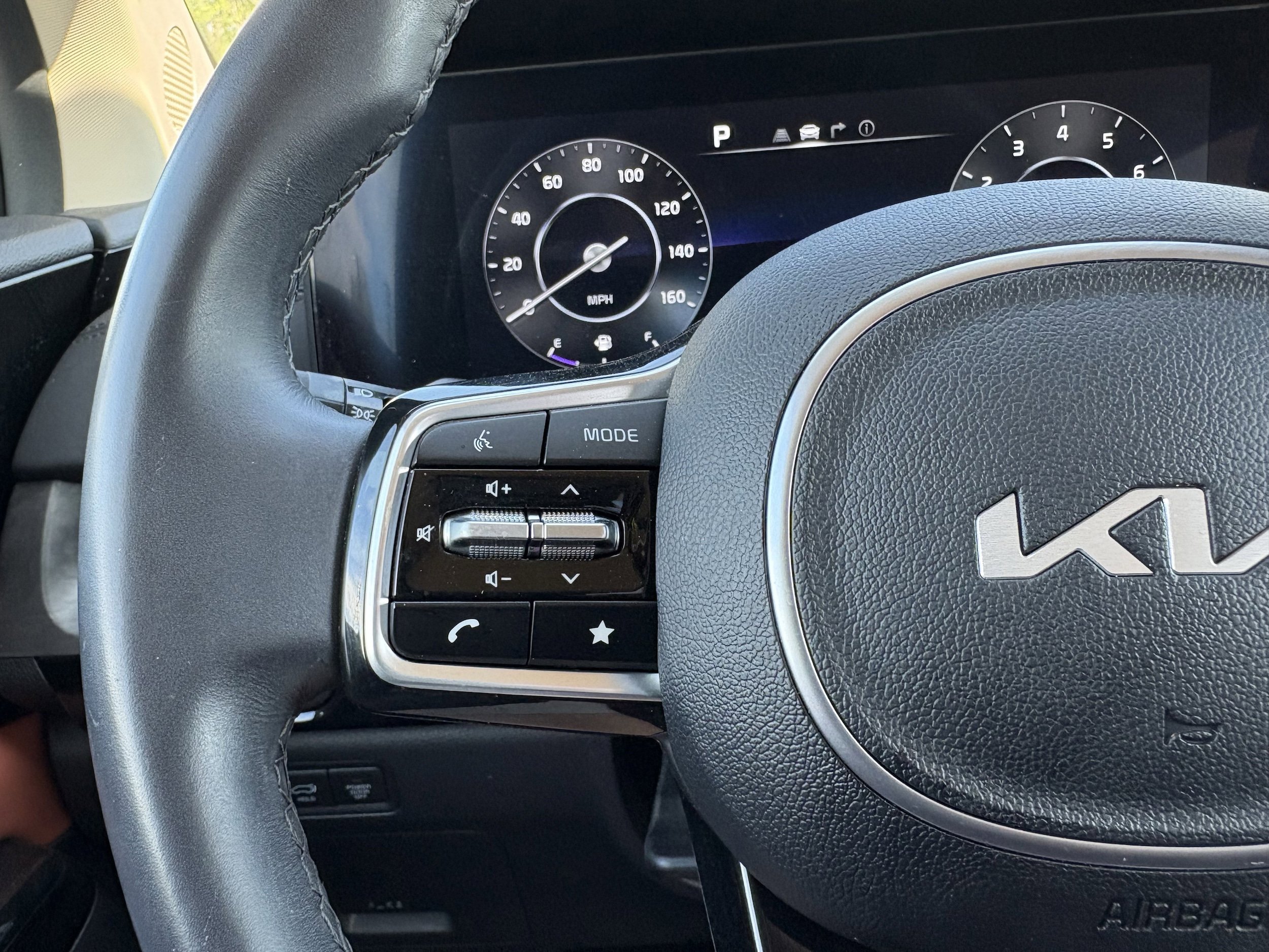 Used 2024 Kia Carnival SX FWD image 15