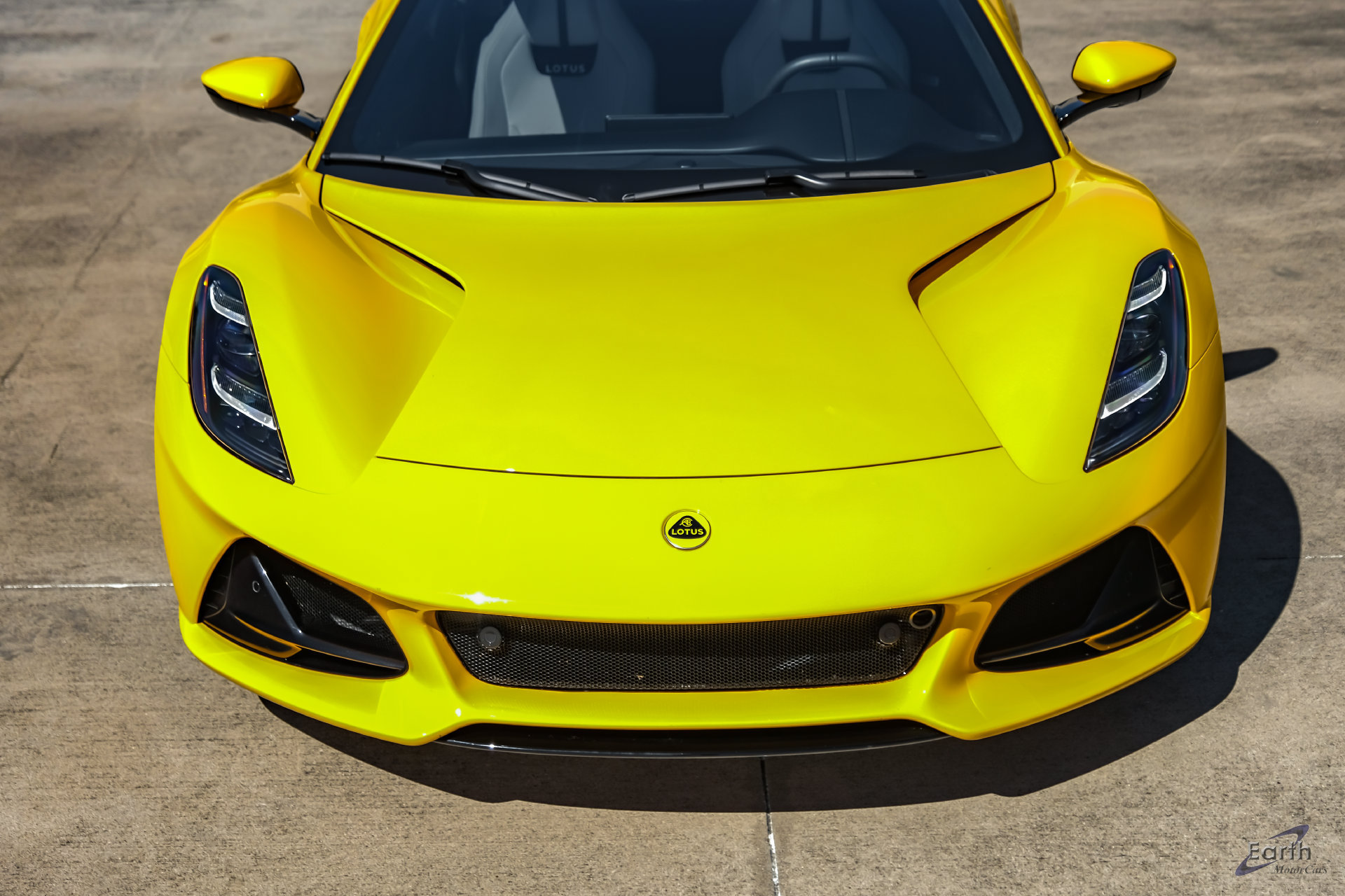 Used 2025 Lotus Emira RWD image 39