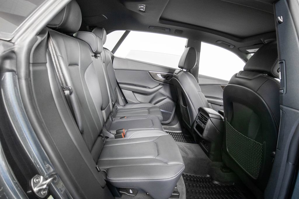 Used 2023 Audi Q8 Premium Plus AWD/4WD image 11