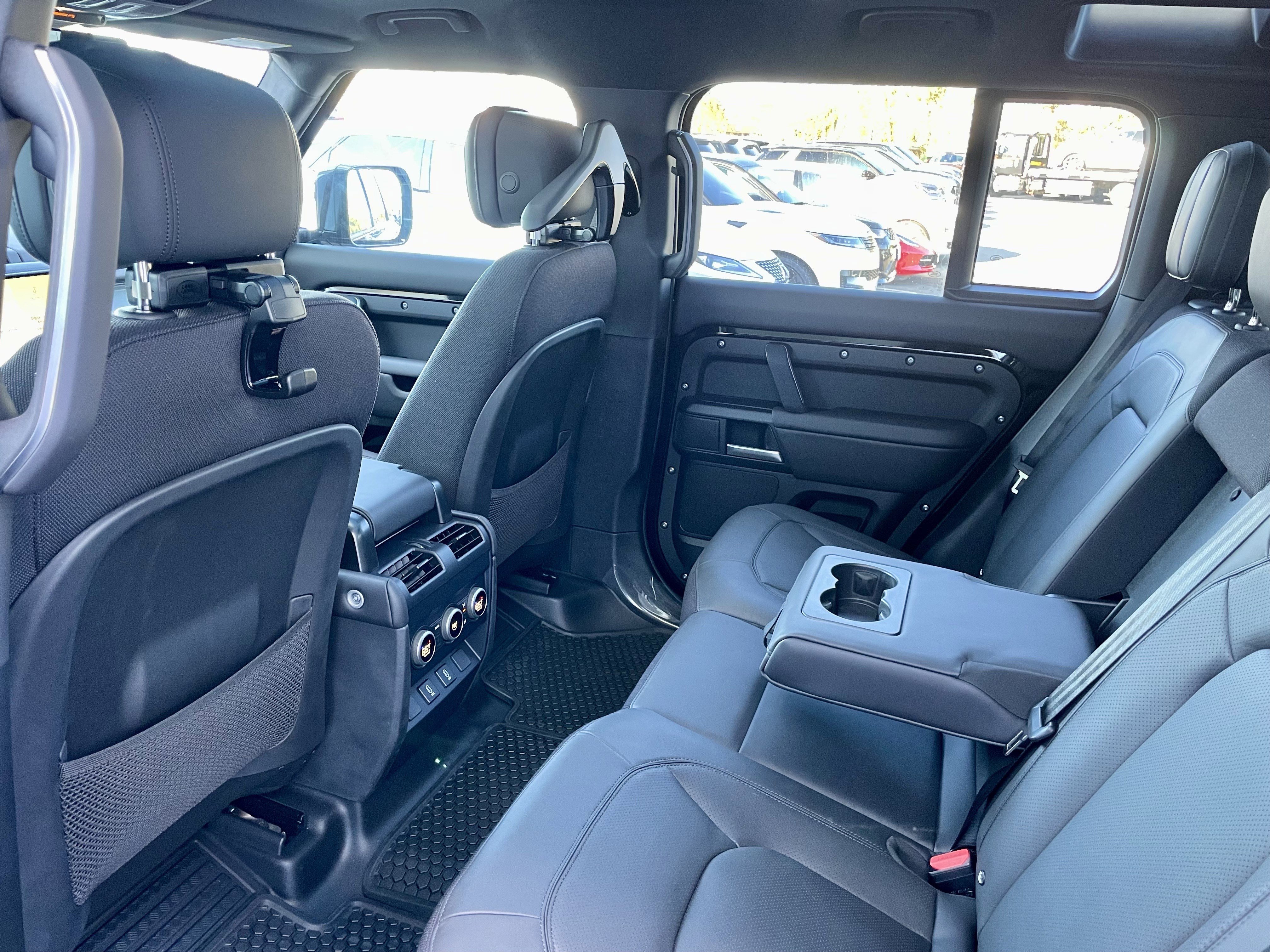 New 2026 Land Rover Defender 110 V8 image 29