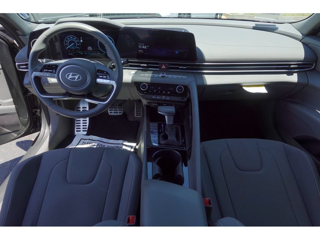 Used 2026 Hyundai Elantra SEL FWD image 26