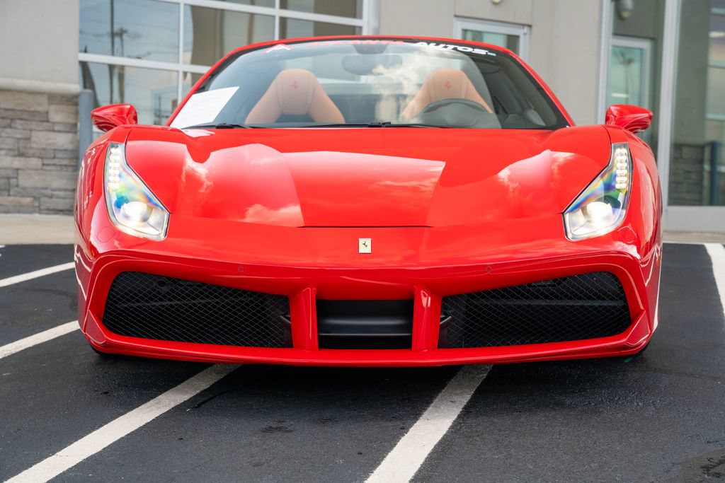 Used 2018 Ferrari 488 Spider RWD image 4