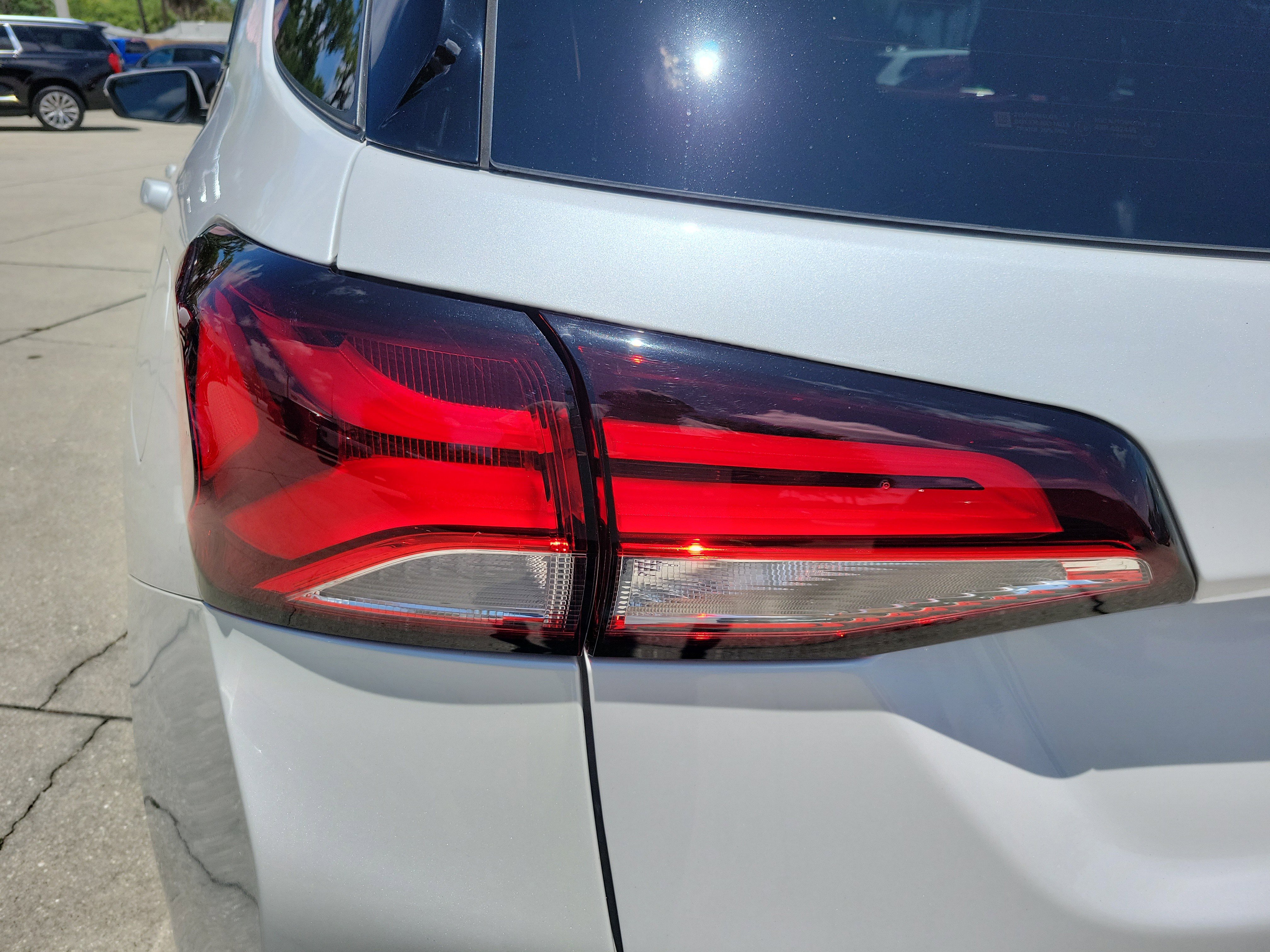 Used 2023 Chevrolet Equinox RS w/ RS Leather Package FWD image 10
