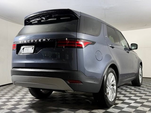 Used 2025 Land Rover Discovery S AWD/4WD image 8