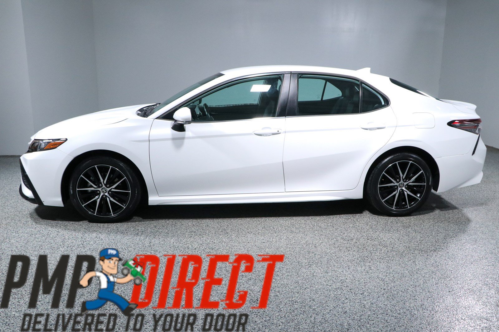 Used 2024 Toyota Camry SE FWD image 10