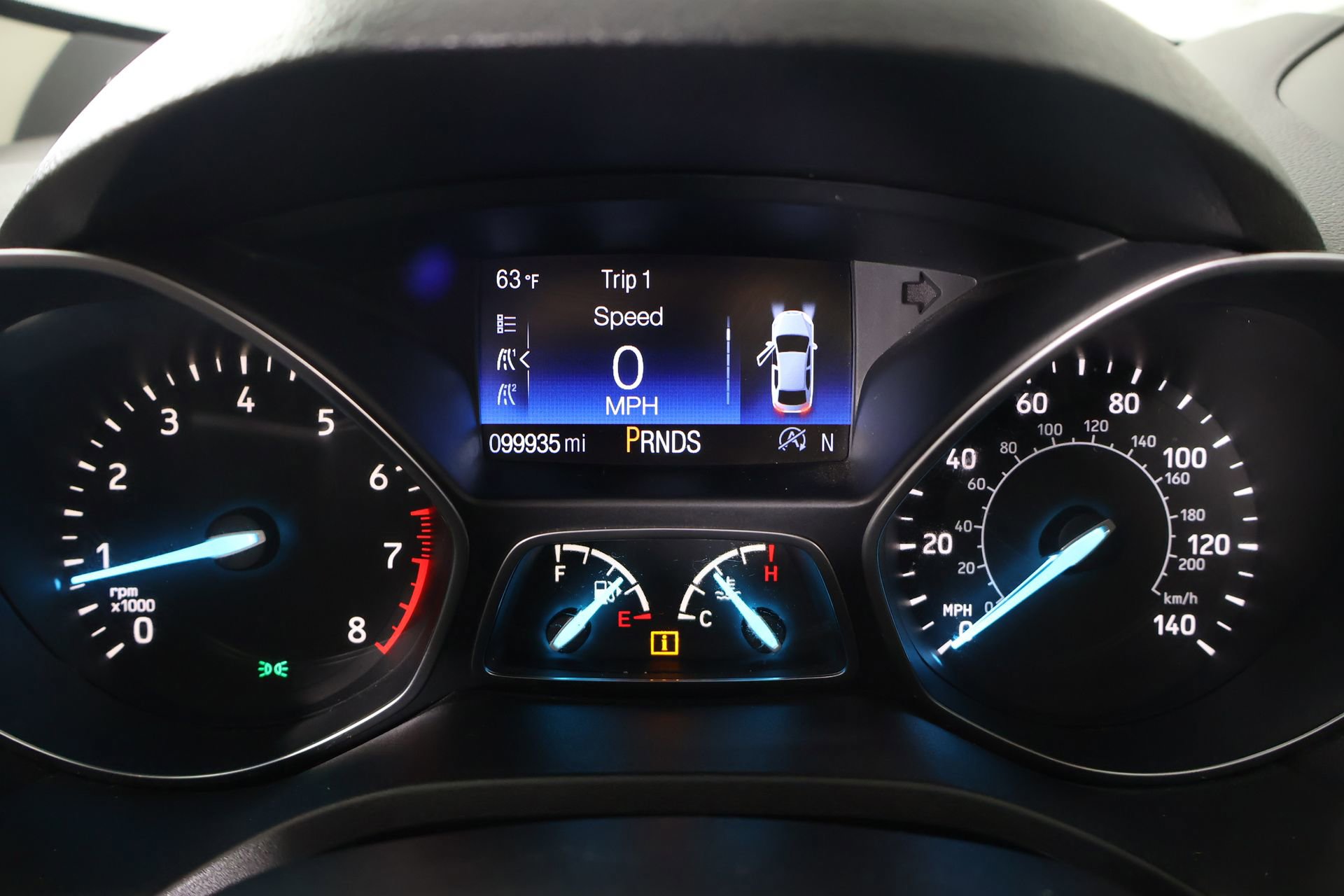 Used 2017 Ford Escape SE w/ Equipment Group 201A image 4