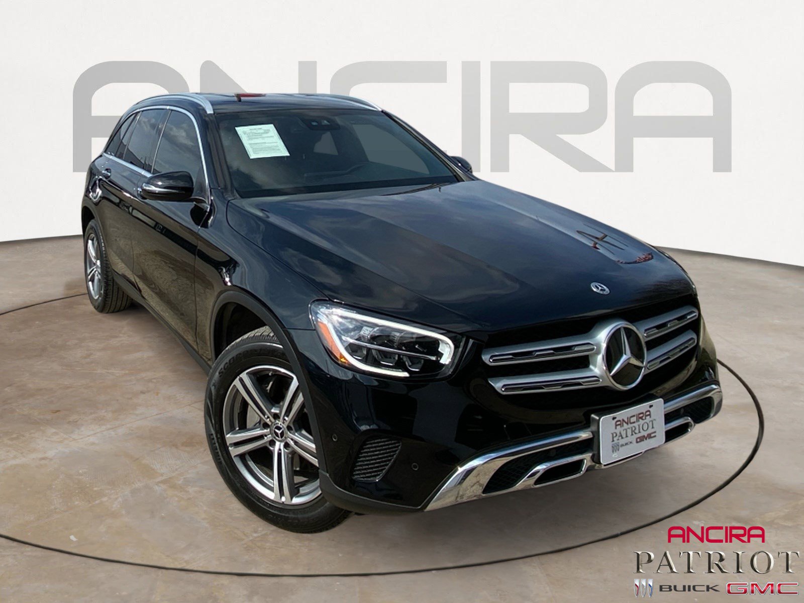 Used 2022 Mercedes-Benz GLC 300 image 1