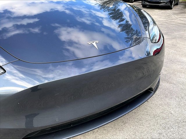 Used 2020 Tesla Model Y Long Range image 30