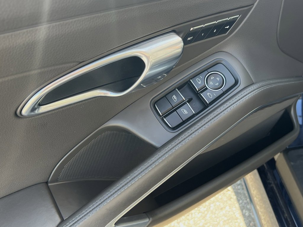 Used 2017 Porsche 718 Boxster image 18
