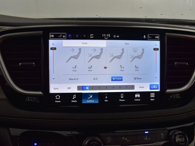New 2026 Chrysler Pacifica Pinnacle w/ Trailer Tow Group AWD/4WD image 23