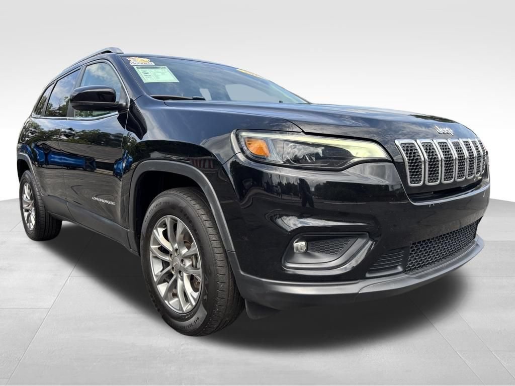Used 2019 Jeep Cherokee Latitude Plus w/ Cold Weather Group AWD/4WD image 7