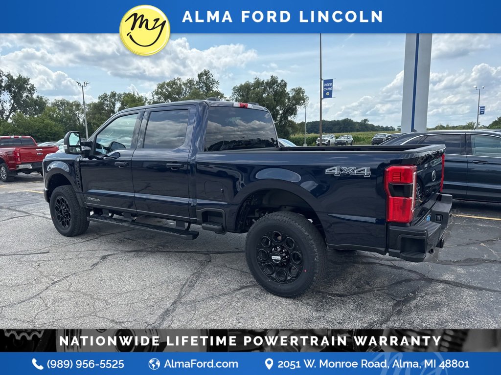 New 2025 Ford F350 XLT w/ Black Appearance Package image 17