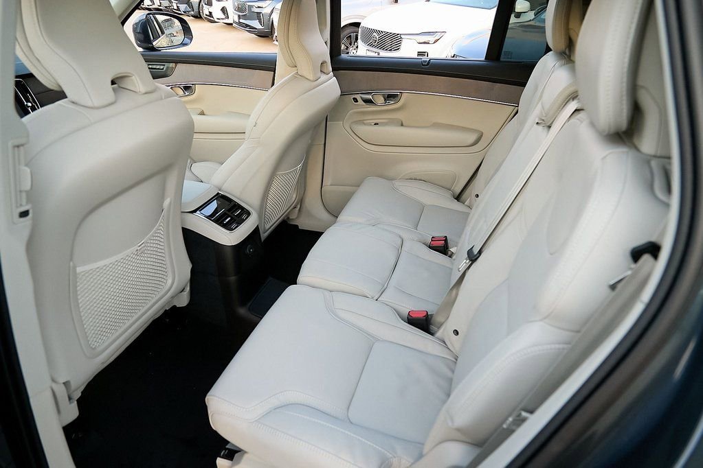 New 2026 Volvo XC90 T8 Ultra image 19