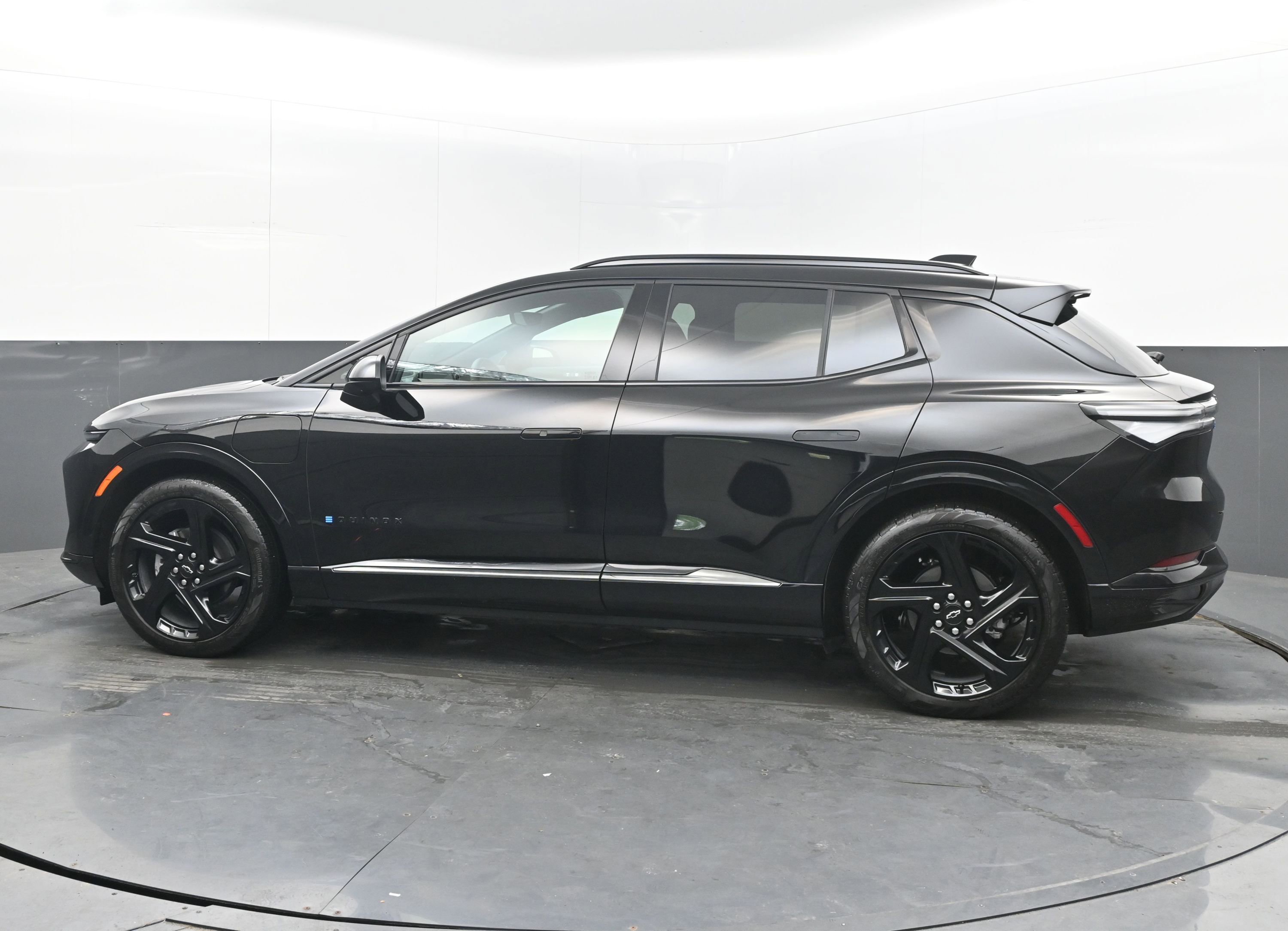 New 2025 Chevrolet Equinox EV RS w/ Convenience Package II image 7