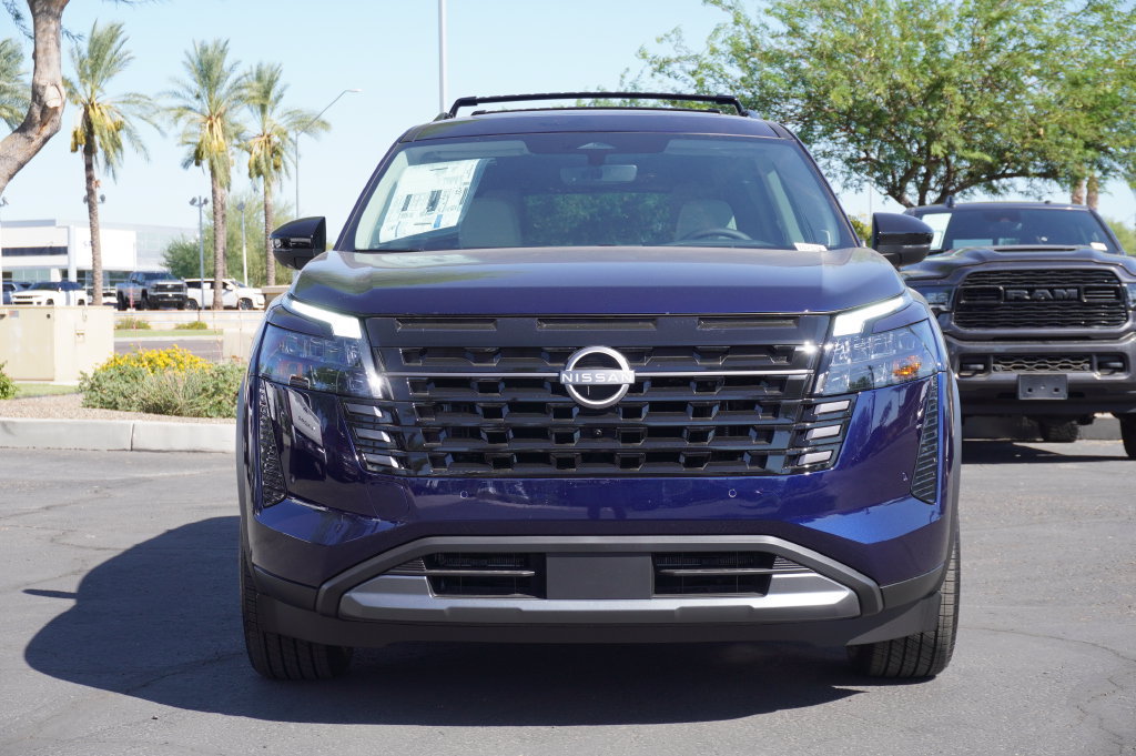 New 2026 Nissan Pathfinder SL w/ SL Premium Package AWD/4WD image 5