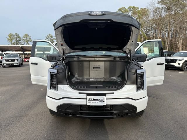 Used 2025 Ford F150 Lightning XLT AWD/4WD image 24