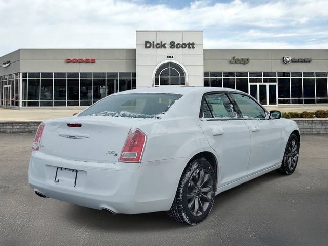 Used 2014 Chrysler 300 S image 5
