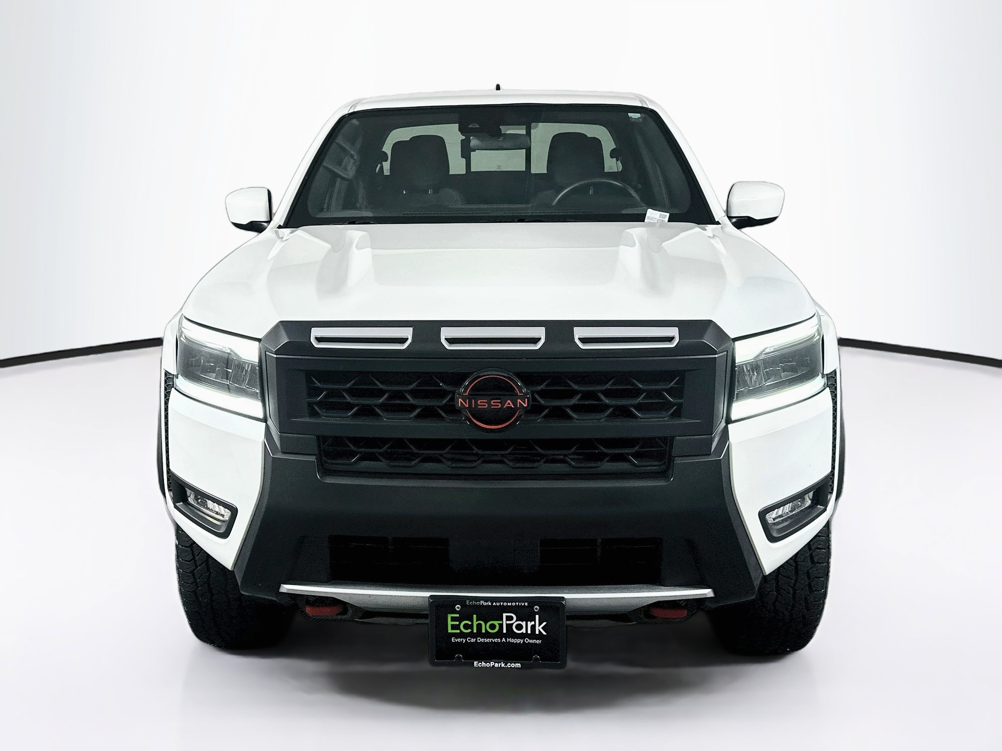Used 2026 Nissan Frontier PRO-4X AWD/4WD image 2