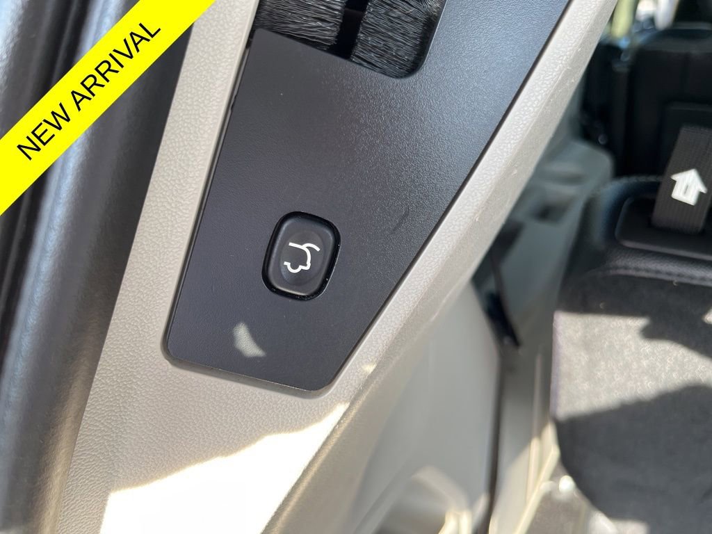 Used 2020 Dodge Grand Caravan SXT image 18