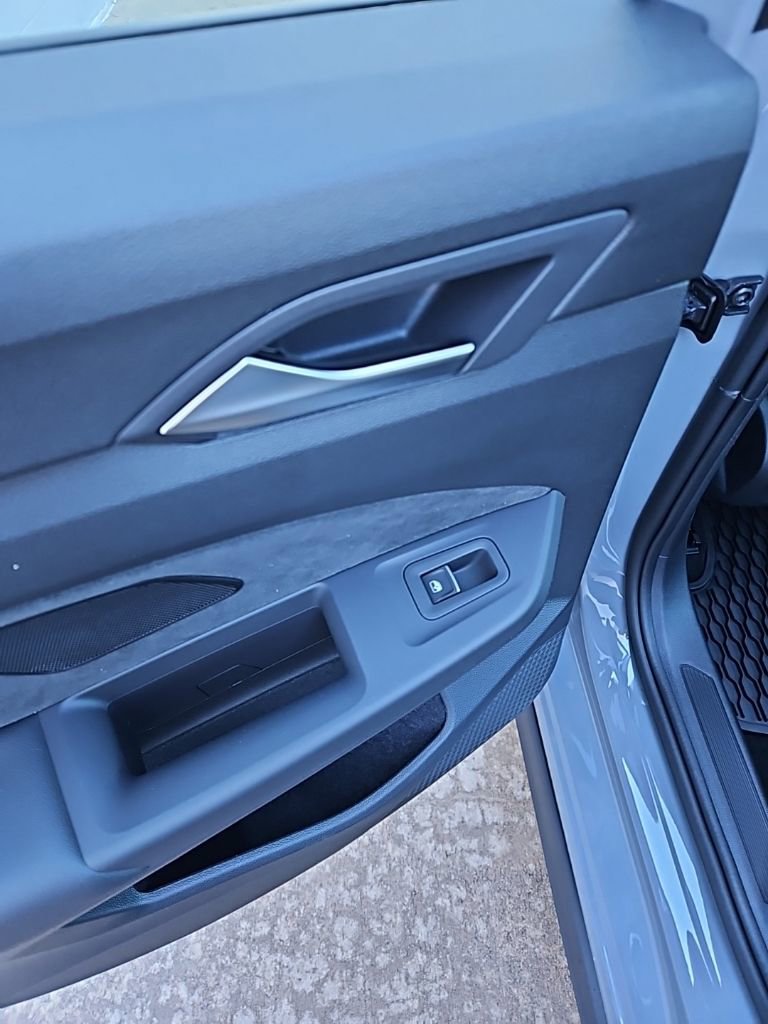 New 2026 Volkswagen GTI SE FWD image 21